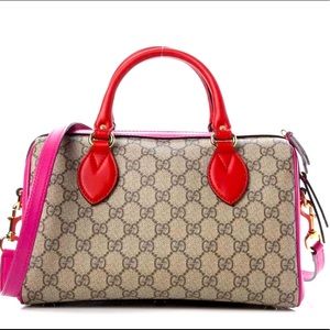 Gucci
Boston Gg Supreme Monogram Small Hibiscus Red
Pink Leather Cross Body Bag